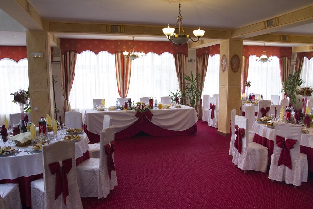 Casa Traiana Hotel Alba Iulia Exterior photo