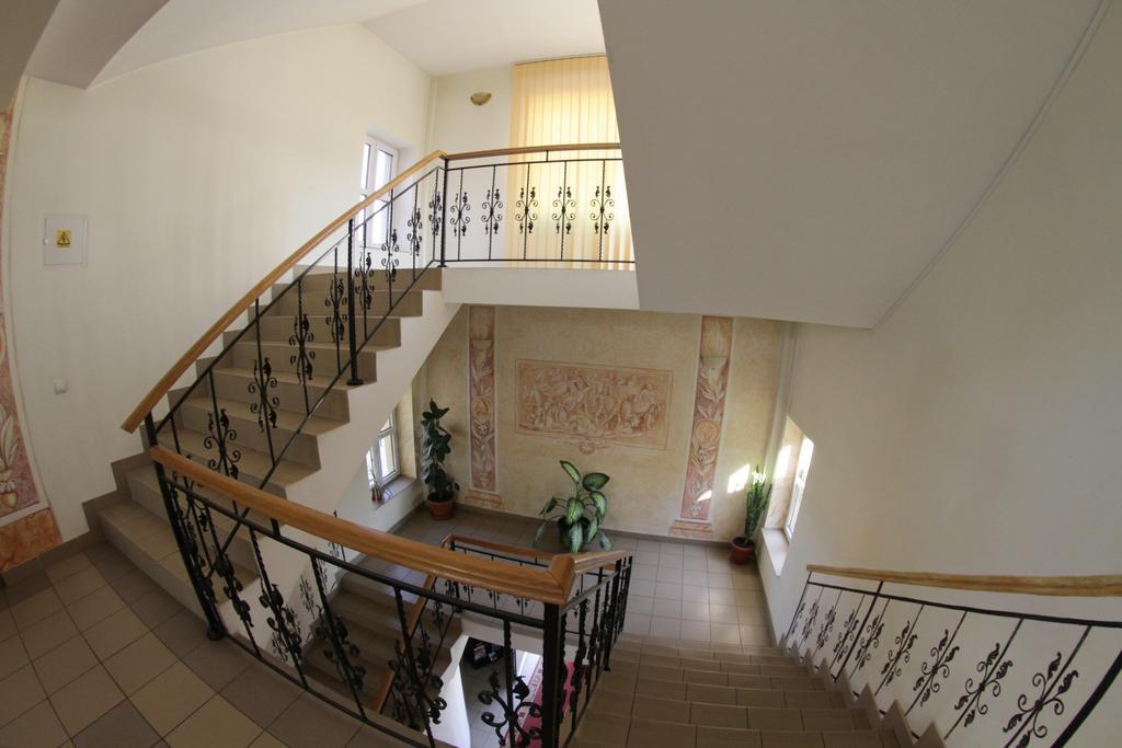 Casa Traiana Hotel Alba Iulia Exterior photo